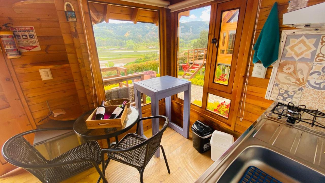 Angela Glamping & Tiny Lodge