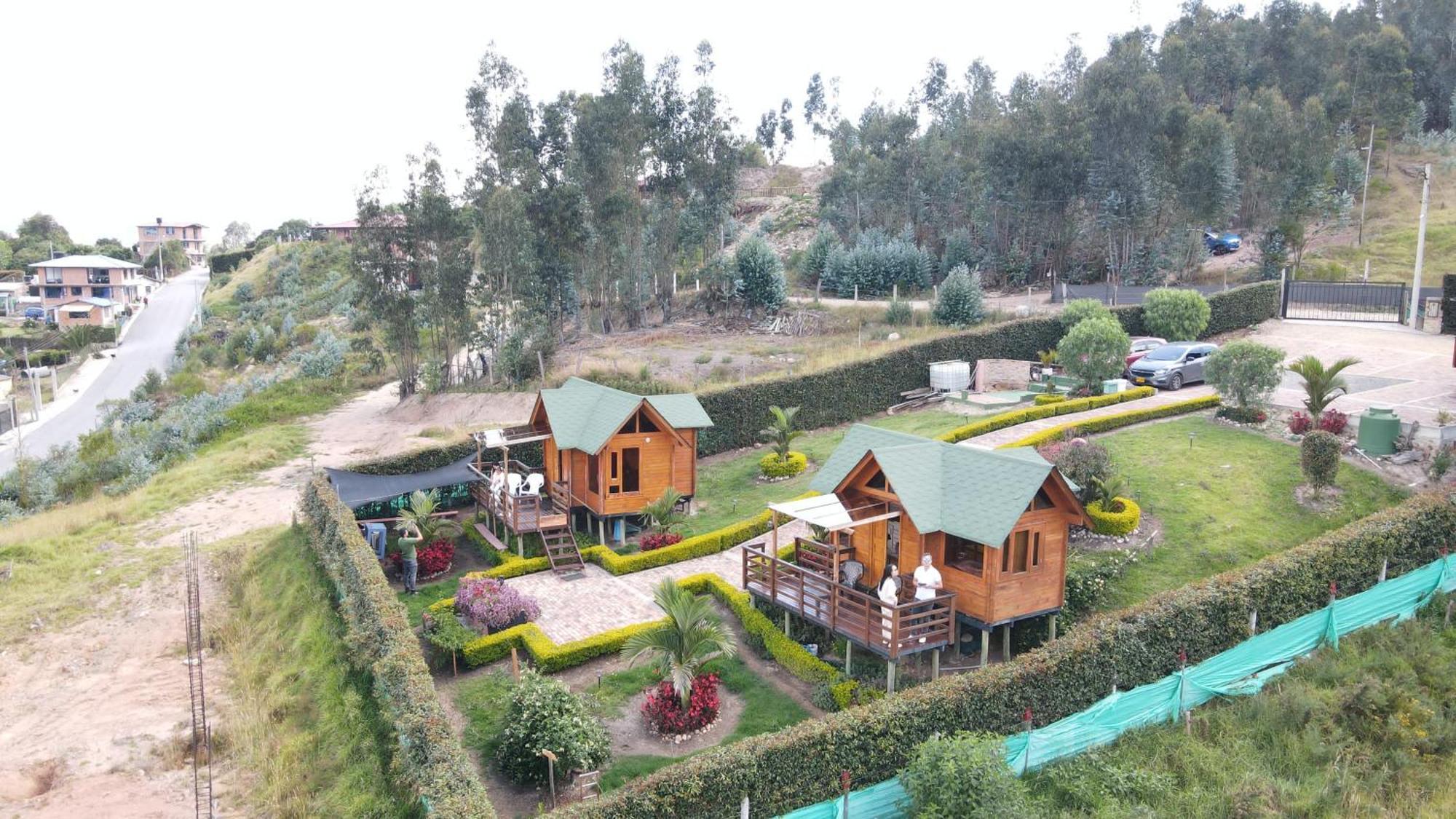Angela Glamping & Tiny Lodge *